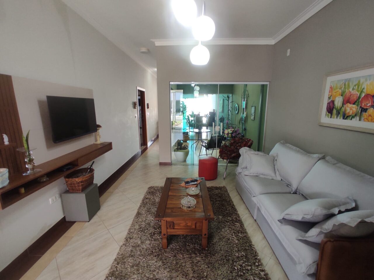 Linda casa térrea à venda condomínio em Salto